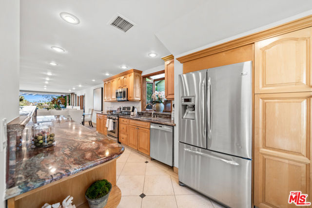 638 Swarthmore Avenue photo 8