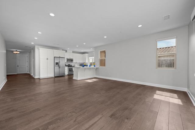 1779 Foothill View Place, Escondido CA: https://media.crmls.org/mediaz/454f096b-c1ea-4992-b1c0-a89156ee3149.jpg