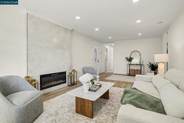 Image 7 of 29 For 2579 Montgomery Ave