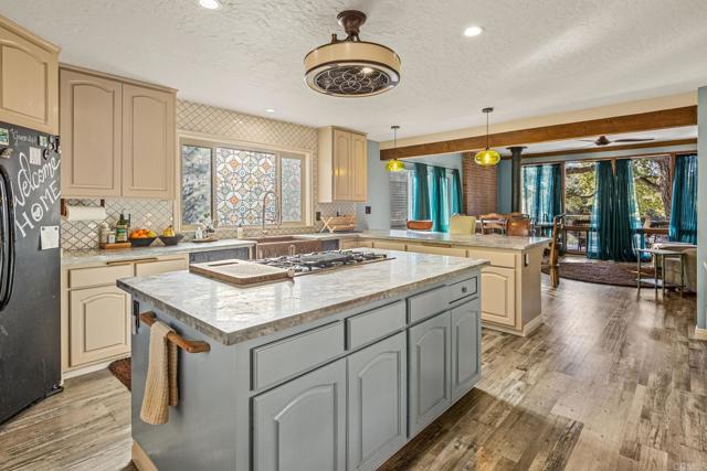 Detail Gallery Image 8 of 47 For 8411 Foothill Bld, Pine Valley,  CA 91962 - 3 Beds | 3/1 Baths