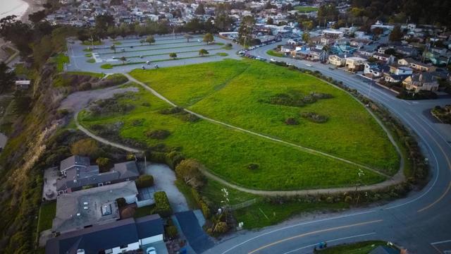 108 Santa Cruz Avenue, Aptos CA: https://media.crmls.org/mediaz/454fa230-4745-41ae-b09c-3d6cafc8a172.jpg