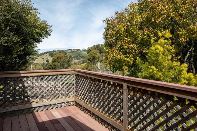 252 Raymundo Drive, Woodside CA: https://media.crmls.org/mediaz/454fd011-7c3d-4be5-83db-8eb449dcf779.jpg
