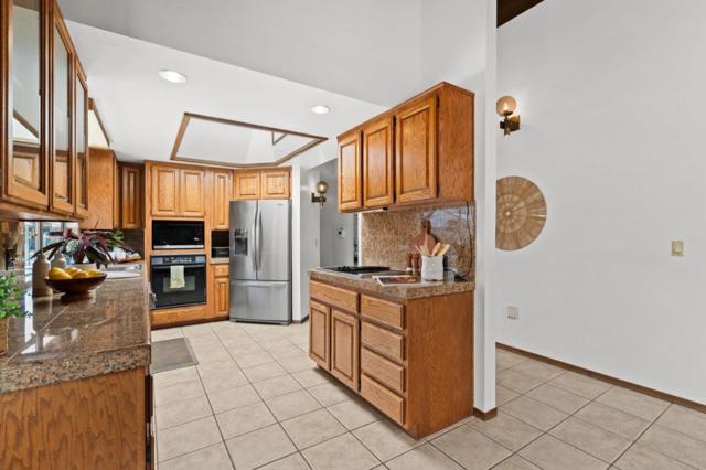 1462 Robsheal Drive, San Jose CA: https://media.crmls.org/mediaz/45502016-d869-4248-845f-3781de606572.jpg