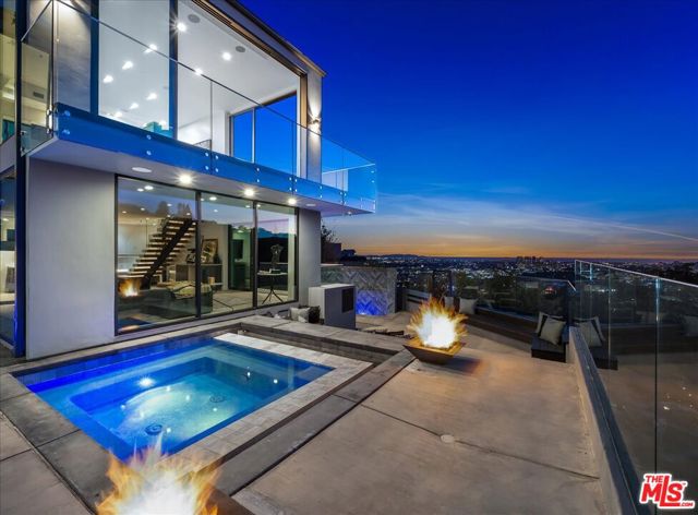 1565 Haslam Terrace, Los Angeles CA: https://media.crmls.org/mediaz/45506071-27f9-4ed6-bd7a-c0de4b6458d7.jpg