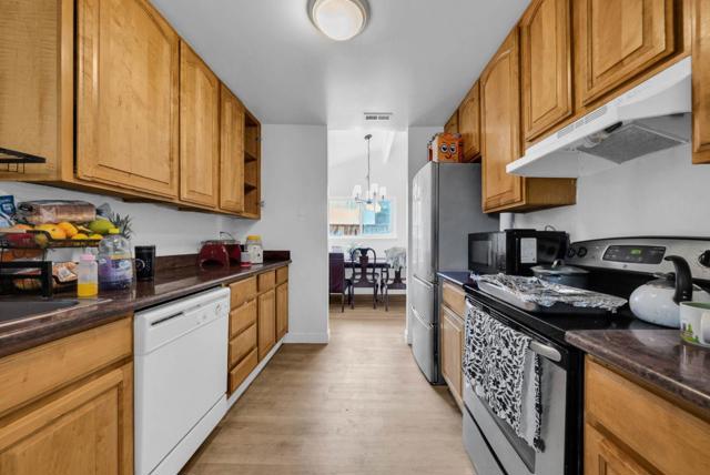 2243 COOLEY Avenue, East Palo Alto CA: https://media.crmls.org/mediaz/4550c2a7-f43e-4b6f-982c-f0d4d7e8b0fd.jpg