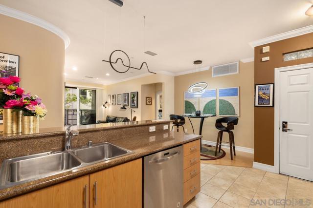 1225 ISLAND AV, San Diego CA: https://media.crmls.org/mediaz/45511772-6bb7-4e80-92ba-20b20322a122.jpg
