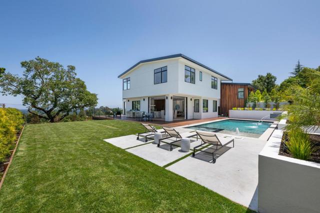 3964 Jefferson Avenue, Redwood City CA: https://media.crmls.org/mediaz/455172d7-4990-4d66-9dad-86bdfb4bf50f.jpg