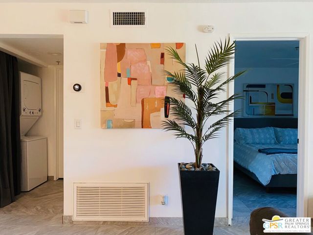 2700 Lawrence Crossley Road, Palm Springs CA: https://media.crmls.org/mediaz/4551cb41-19e0-4dbb-a580-8f67438566a6.jpg