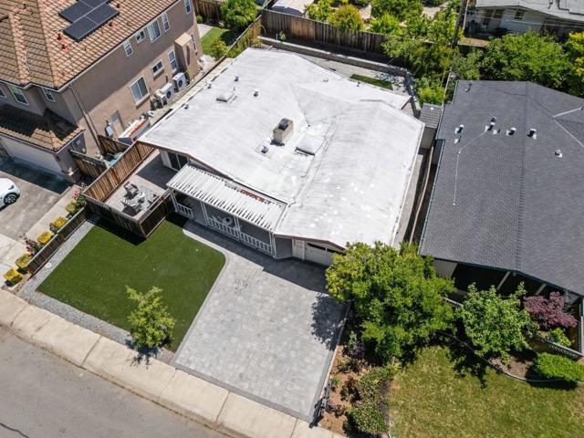 18844 Arata Way, Cupertino CA: https://media.crmls.org/mediaz/45523f16-b47c-4a45-9a55-a94309b9dbeb.jpg