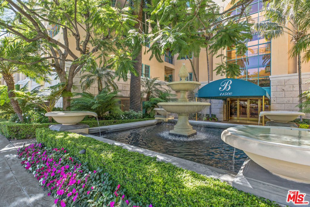 11500 San Vicente Boulevard #220