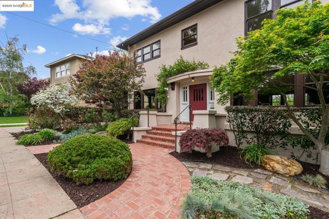 68 Fairview Ave., Piedmont CA: https://media.crmls.org/mediaz/4553376f-872d-4018-8db8-e9f07a341b4b.jpg