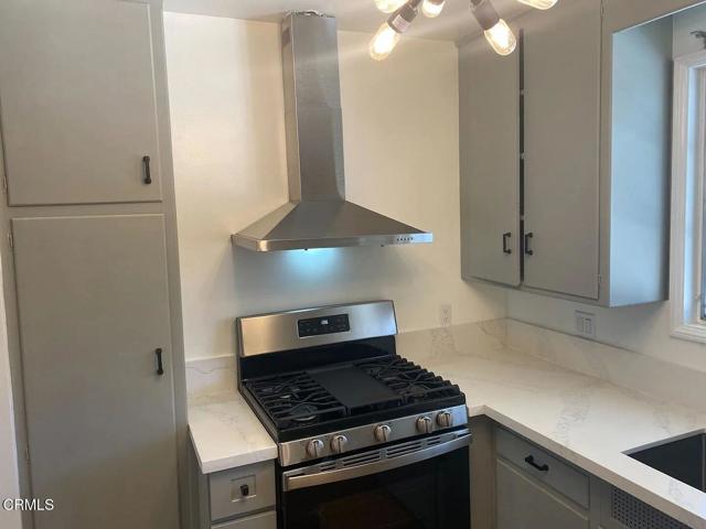 Detail Gallery Image 4 of 13 For 1145 N Central Ave #11,  Glendale,  CA 91202 - 1 Beds | 1 Baths
