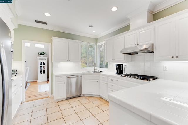 Image 9 of 60 For 1166 Briarwood Way