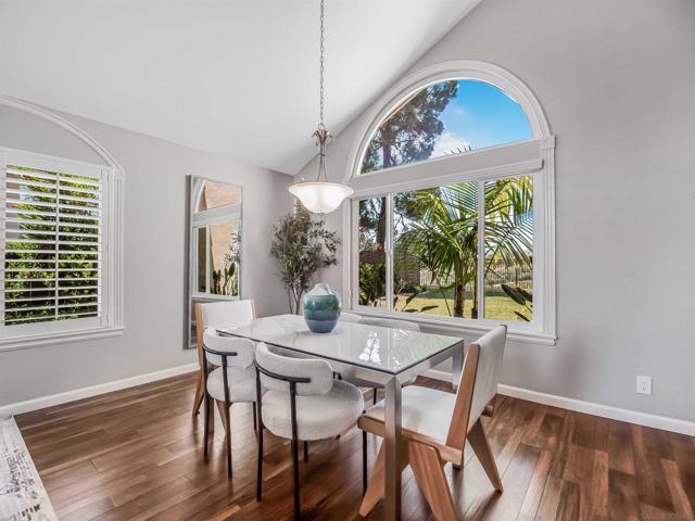 12440 Kestrel St, San Diego CA: https://media.crmls.org/mediaz/4553a2a1-cca8-44ed-96cf-1bf41f59c2e6.jpg