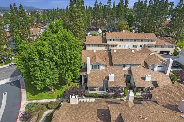 3003 Old Bridgeport, San Diego CA: https://media.crmls.org/mediaz/4553f581-ae51-4582-9978-d974fc45f818.jpg