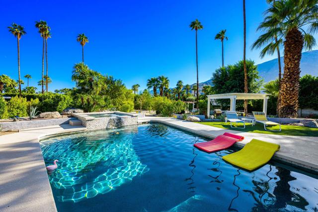 365 Camino Norte, Palm Springs CA: https://media.crmls.org/mediaz/455435d7-d197-44f6-ac58-37921b151116.jpg