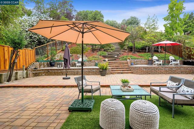 2120 Goldenrod Lane, San Ramon CA: https://media.crmls.org/mediaz/4556e575-6f9a-4ace-b5ce-3750efdb7c36.jpg