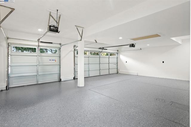 3198 Vintage Crest Dr, San Jose CA: https://media.crmls.org/mediaz/45571c8d-b2d0-4864-becc-a45cea33cb82.jpg