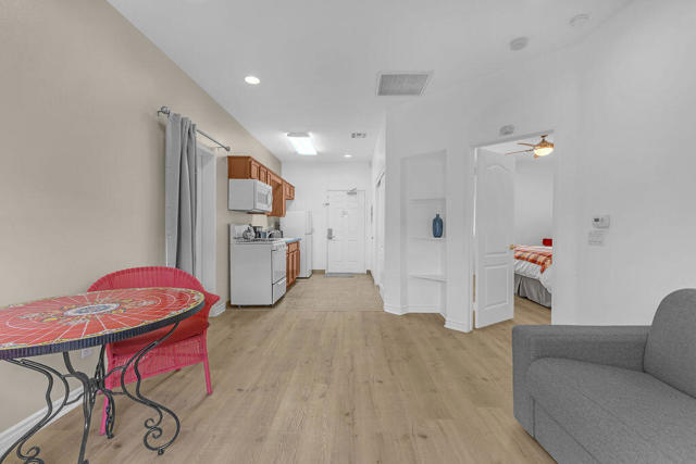 12622 Miracle Hill Road, Desert Hot Springs CA: https://media.crmls.org/mediaz/4557661c-9de1-4236-b44a-124a7d0b6af7.jpg