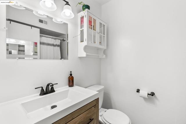 2044 Sierra Rd., Concord CA: https://media.crmls.org/mediaz/455876f9-3108-485b-934e-99d444a96eb7.jpg