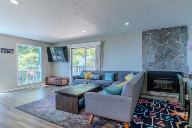 1327 Crespi Drive, Pacifica CA: https://media.crmls.org/mediaz/4558c92b-7af2-4e7b-b2f3-f823d471ac2d.jpg
