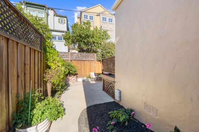 54 Tilton Terrace, San Mateo CA: https://media.crmls.org/mediaz/4558dc93-4f99-41ea-a4a4-73c0de22ee32.jpg