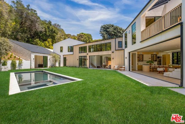 1749 Mandeville Lane, Los Angeles CA: https://media.crmls.org/mediaz/45592436-c059-4c66-8b3a-cb5f528d565e.jpg