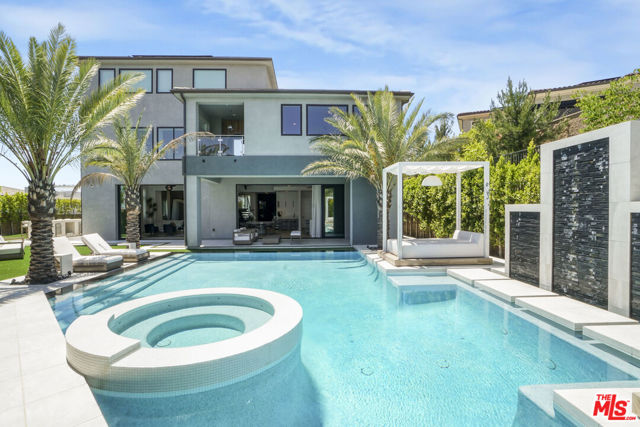 20472 W Windsor Lane, Porter Ranch CA: https://media.crmls.org/mediaz/455af4b4-3586-4899-b0bb-cf9526d4b166.jpg