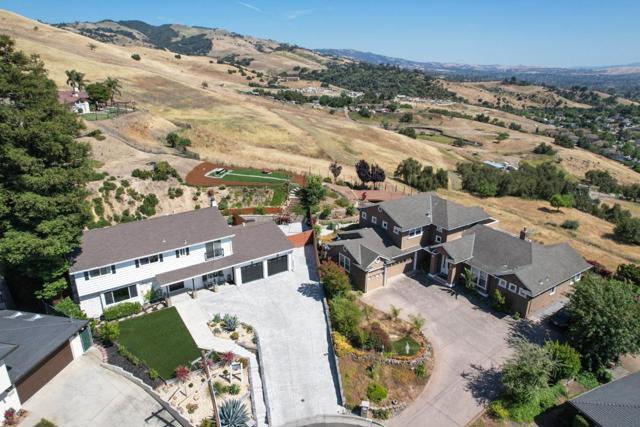 950 Macduff Court, San Jose CA: https://media.crmls.org/mediaz/455b0f3b-90c7-4f72-83b3-e5519bc77244.jpg