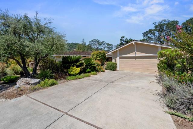 7175 Red Holly Court, San Jose CA: https://media.crmls.org/mediaz/455c1371-6811-477a-9571-c94318bd47b9.jpg