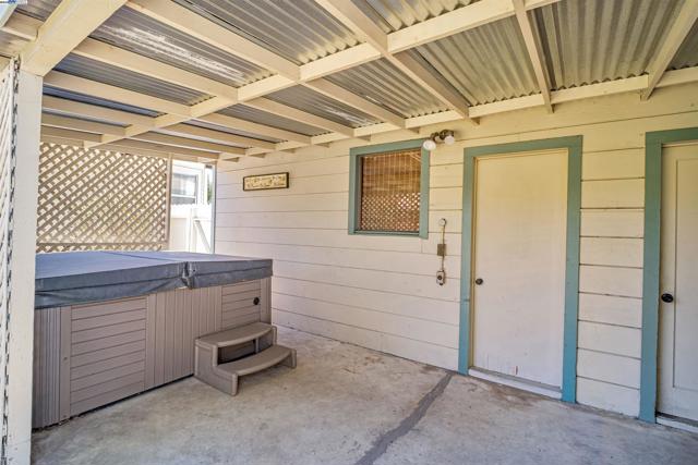 1105 Gardner Blvd., San Leandro CA: https://media.crmls.org/mediaz/455c86fc-5f86-4242-be2c-884ba5d365ec.jpg