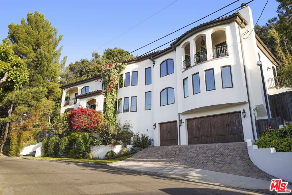 10940 Terryview DriveStudio City img 4