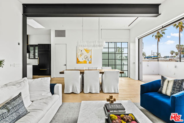 1346 Abbot Kinney Boulevard, Venice CA: https://media.crmls.org/mediaz/455de6de-f88c-432b-8c65-09754b95657d.jpg