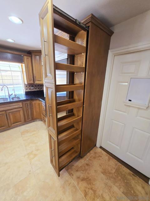 68 E Bonita Rd, Chula Vista CA: https://media.crmls.org/mediaz/455f35dd-de8c-4466-8476-bad2c090ae68.jpg