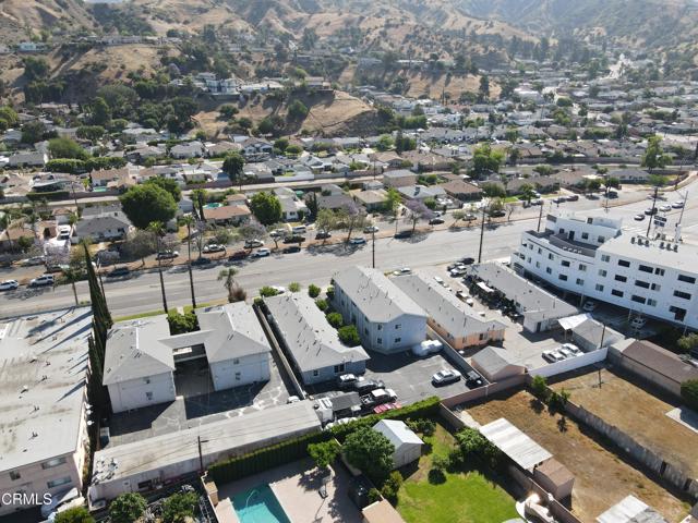 8425 Glenoaks Boulevard, Sun Valley CA: https://media.crmls.org/mediaz/455f425b-16ab-454d-9e09-a7dfe7515571.jpg