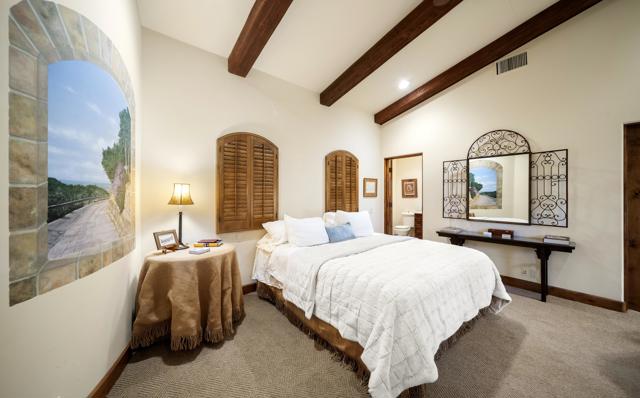 49518 Hidden Valley N Trail, Indian Wells CA: https://media.crmls.org/mediaz/455f5351-c51b-4864-972e-eac6322cece4.jpg