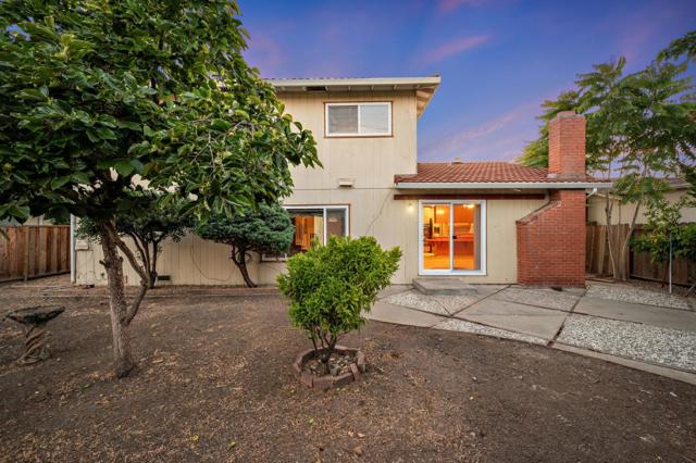 787 San Clemente Way, Mountain View CA: https://media.crmls.org/mediaz/456046e8-aa1f-4fd9-82bf-354e8fad2b4b.jpg