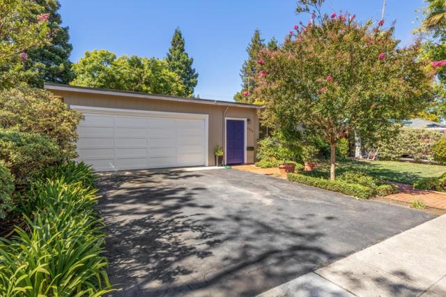 3224 Kipling Street, Palo Alto CA: https://media.crmls.org/mediaz/45616be9-a356-4fb3-aad7-3d42bfb6720a.jpg