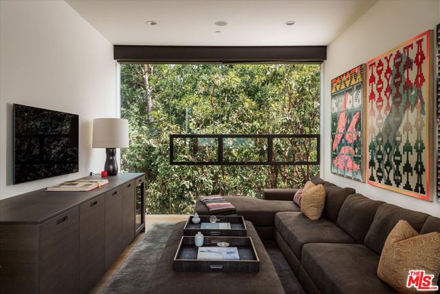 Drew Fenton | 3350 Stoneridge Lane Los Angeles CA | MLS: 7244168