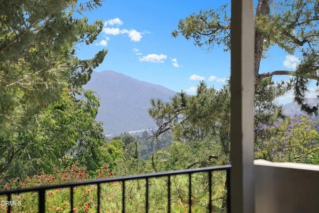 Detail Gallery Image 4 of 33 For 5240 Ramsdell Ave, La Crescenta,  CA 91214 - 4 Beds | 2 Baths