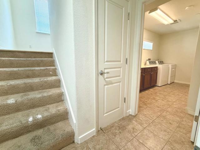 2726 Holly Street, San Pablo CA: https://media.crmls.org/mediaz/456369d5-ee3e-456f-9459-e721d3870125.jpg