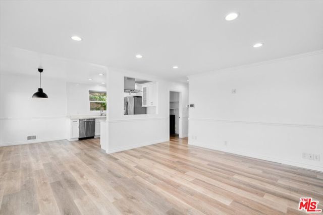 MLS #25597193 image #6