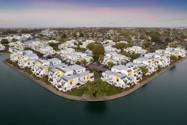 644 Portofino Lane, Foster City CA: https://media.crmls.org/mediaz/4564637d-0eeb-47b3-98b3-fb6686559375.jpg