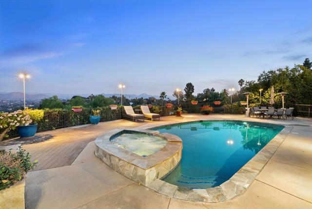 Detail Gallery Image 10 of 75 For 10310 Fuerte Dr, La Mesa,  CA 91941 - 7 Beds | 7/1 Baths