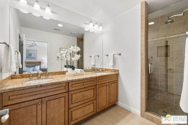 13 Cahuilla Hills Drive, Palm Springs CA: https://media.crmls.org/mediaz/4565147b-348f-4db7-843b-6b924ca962c6.jpg