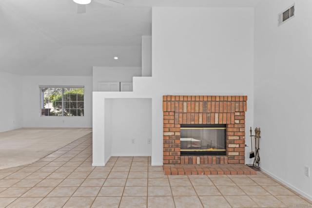 5761 Spur Ave, Oceanside CA: https://media.crmls.org/mediaz/4565f527-071f-41d2-b020-62c1455d491e.jpg