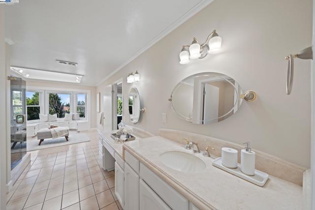 46925 Aloe Court, Fremont CA: https://media.crmls.org/mediaz/4566470f-188d-4021-860a-6a3a7c709f9a.jpg