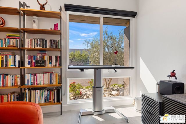 4321 Lumina Way, Palm Springs CA: https://media.crmls.org/mediaz/45666507-796f-46ed-b156-3962e6e68044.jpg