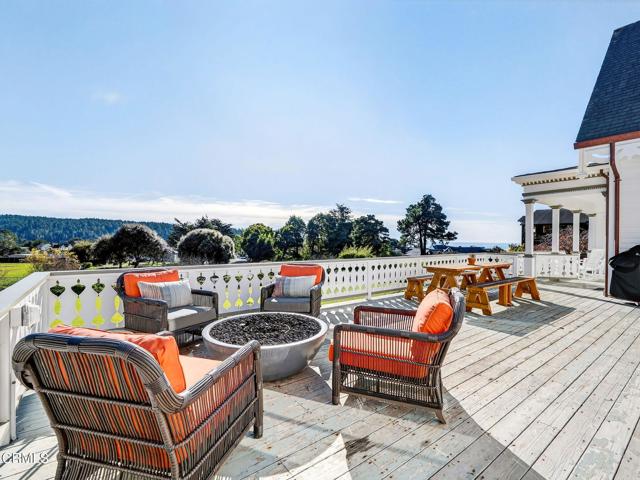 Detail Gallery Image 5 of 56 For 44900 Little Lake Rd, Mendocino,  CA 95460 - 5 Beds | 2/1 Baths