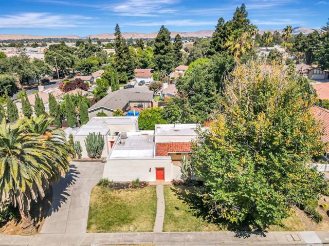 759 Camelback Road, Pleasant Hill CA: https://media.crmls.org/mediaz/4566d71a-7b75-49b3-8037-0e21a89bf469.jpg